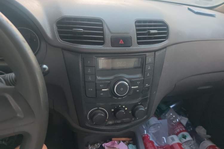 Used Wuling Hongguang 2015 1.2L S Base Model China V Standard Audio And AC Panel