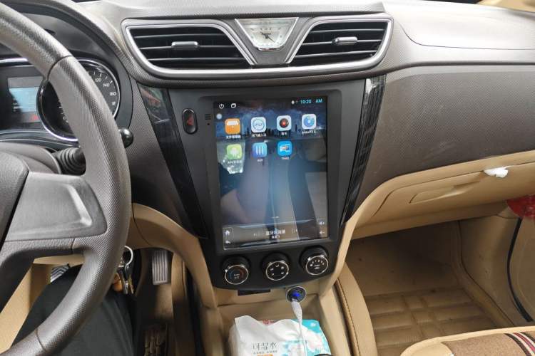 Used Wuling Hongguang 2015 1.5L S1 Standard China V-Emission Standards Audio And AC Panel