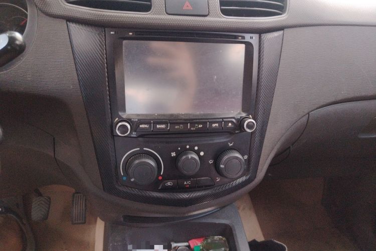 Used Wuling Hongguang 2015 1.2L S Base Model China V Standard Audio And AC Panel