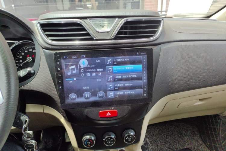 Used Wuling Hongguang 2015 1.5L S1 Comfort China V Standard Audio And AC Panel