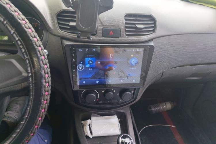 Used Wuling Hongguang 2015 1.5L S Basic Version China V Standard Audio And AC Panel