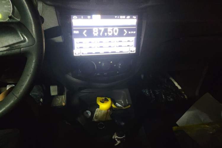 Used Wuling Hongguang 2015 1.5L S Base Model China IV Audio And AC Panel