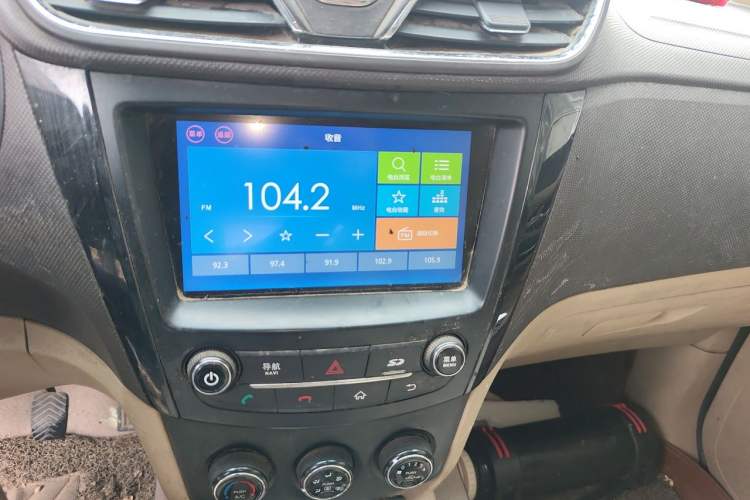 Used Wuling Hongguang 2015 1.5L S1 Luxury National Emission Standard V Audio And AC Panel