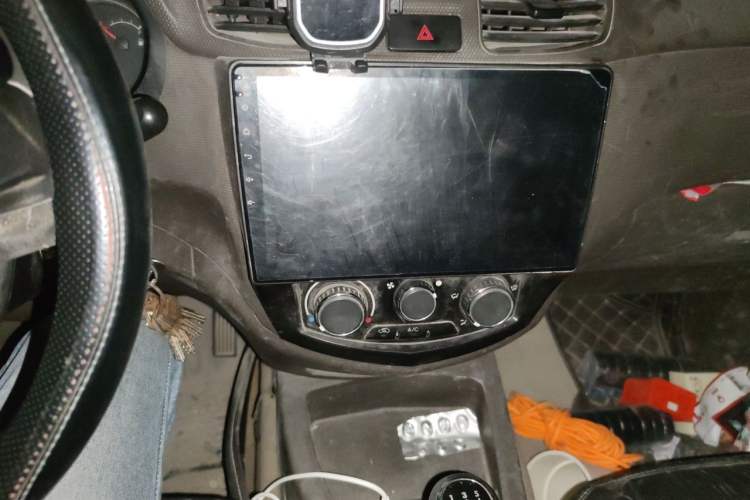 Used Wuling Hongguang 2015 1.5L S Basic Version China V Standard Audio And AC Panel