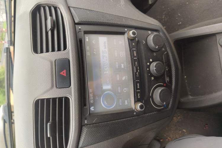 Used Wuling Hongguang 2015 1.2L S Base Model China IV Audio And AC Panel