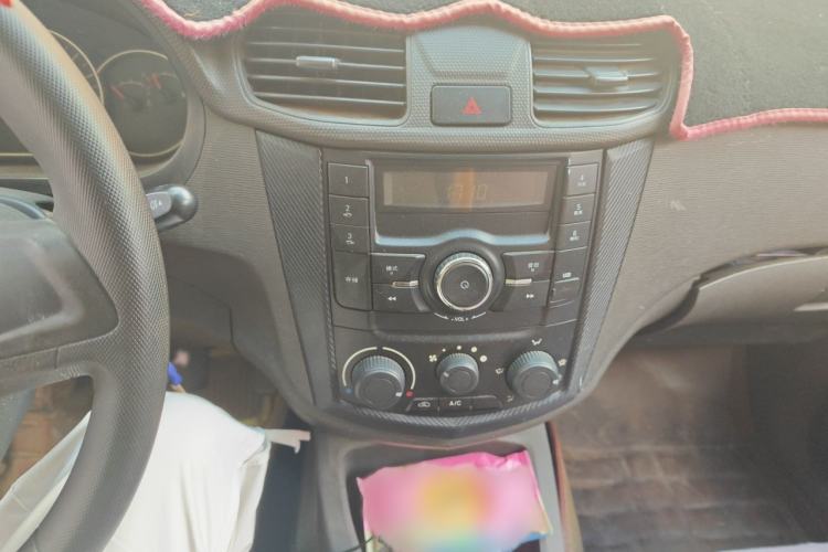 Used Wuling Hongguang 2015 1.2L S Base Model China V Standard Audio And AC Panel