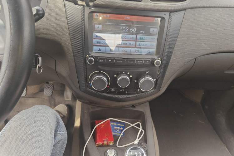 Used Wuling Hongguang 2015 1.2L S Base Model China IV Audio And AC Panel