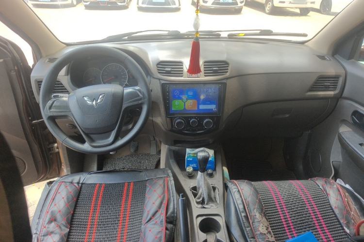 Used Wuling Hongguang 2015 1.5L S Basic Version China V Standard Center Console