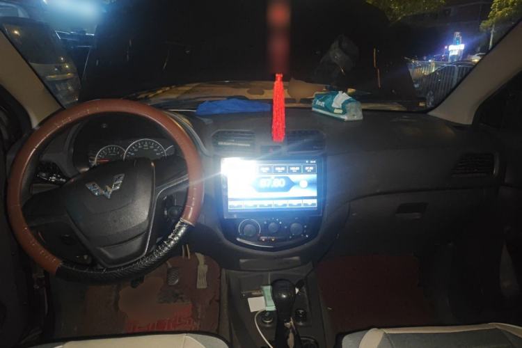 Used Wuling Hongguang 2015 1.2L S Base Model China V Standard Center Console
