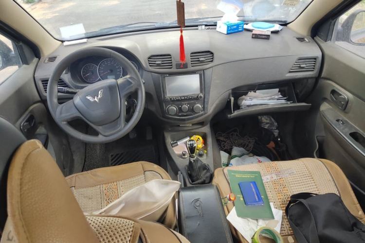 Used Wuling Hongguang 2015 1.2L S Base Model China IV Center Console