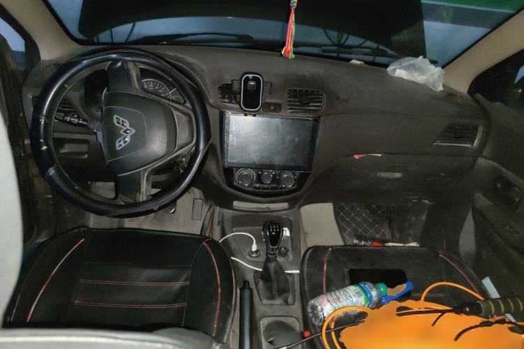 Used Wuling Hongguang 2015 1.5L S Basic Version China V Standard Center Console