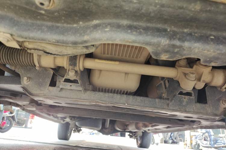 Used Wuling Hongguang 2015 1.5L S Base Model China IV Chassis Front