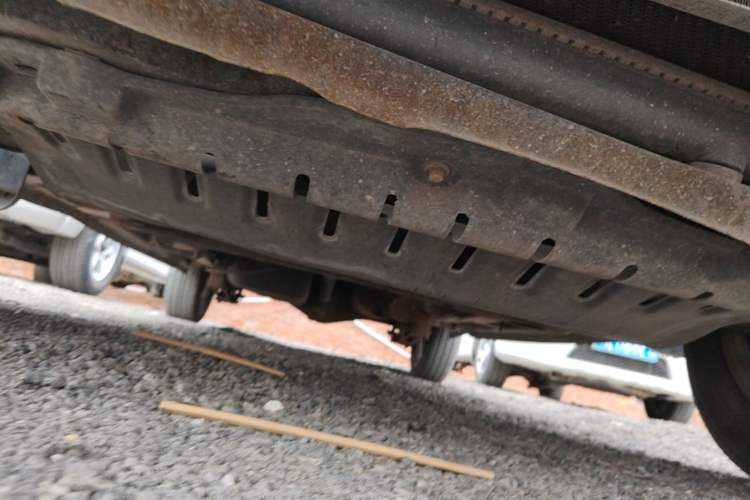 Used Wuling Hongguang 2015 1.5L S1 Standard China V-Emission Standards Chassis Front