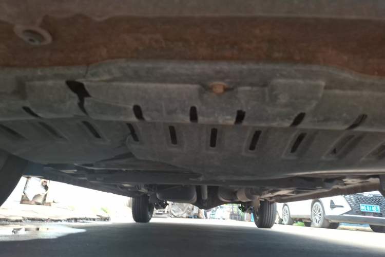 Used Wuling Hongguang 2015 1.5L S Base Model China IV Chassis Front