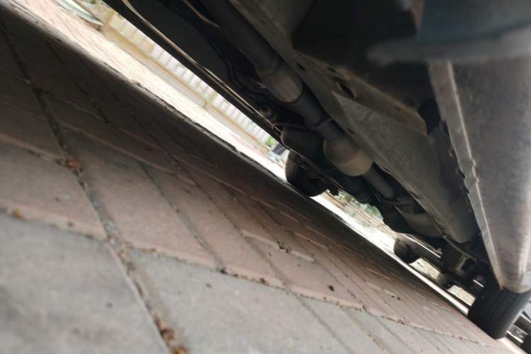 Used Wuling Hongguang 2015 1.2L S Base Model China V Standard Chassis Front Left