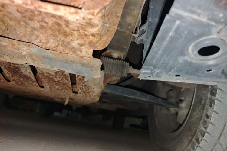 Used Wuling Hongguang 2015 1.5L S Basic Version China V Standard Chassis Front Left