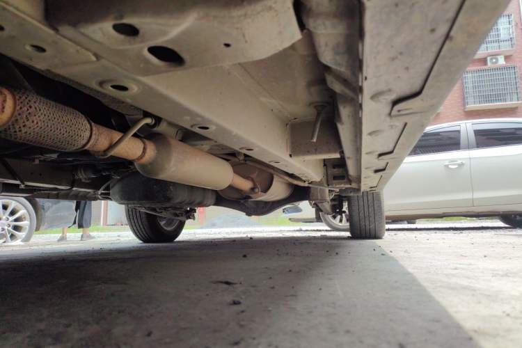 Used Wuling Hongguang 2015 1.5L S1 Comfort China V Standard Chassis Front Left