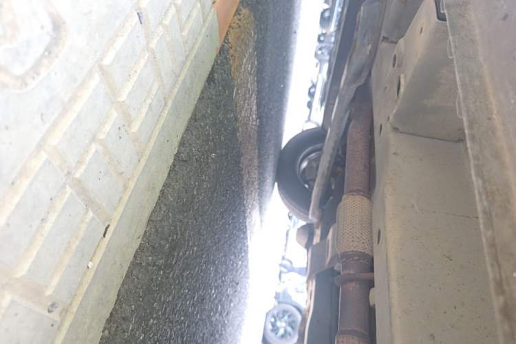 Used Wuling Hongguang 2015 1.5L S Basic Version China V Standard Chassis Front Left