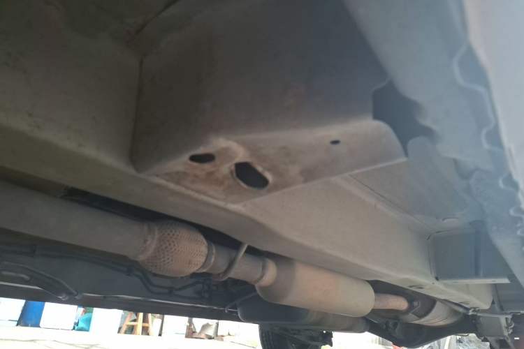 Used Wuling Hongguang 2015 1.5L S Base Model China IV Chassis Front Left