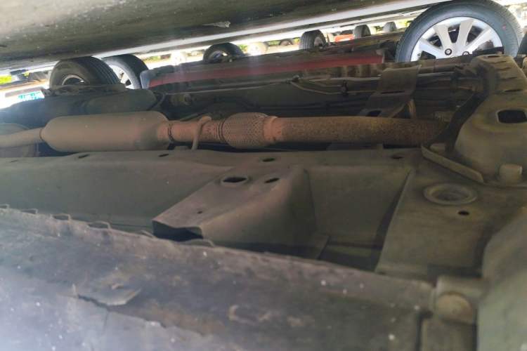 Used Wuling Hongguang 2015 1.5L S1 Standard China V-Emission Standards Chassis Front Left