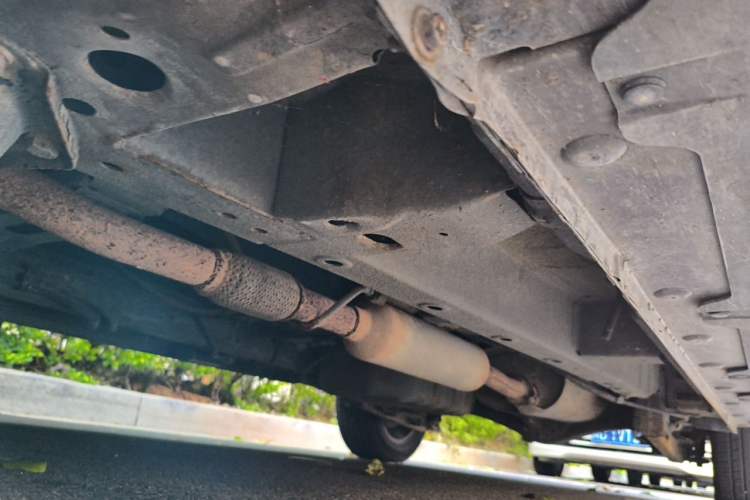 Used Wuling Hongguang 2015 1.5L S1 Luxury National Emission Standard V Chassis Front Left