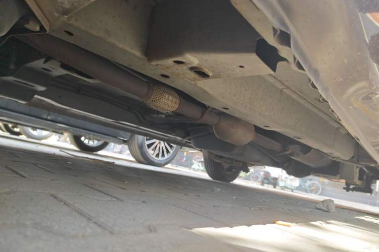 Used Wuling Hongguang 2015 1.2L S Base Model China V Standard Chassis Front Left