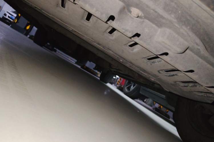 Used Wuling Hongguang 2015 1.5L S Base Model China IV Chassis Front