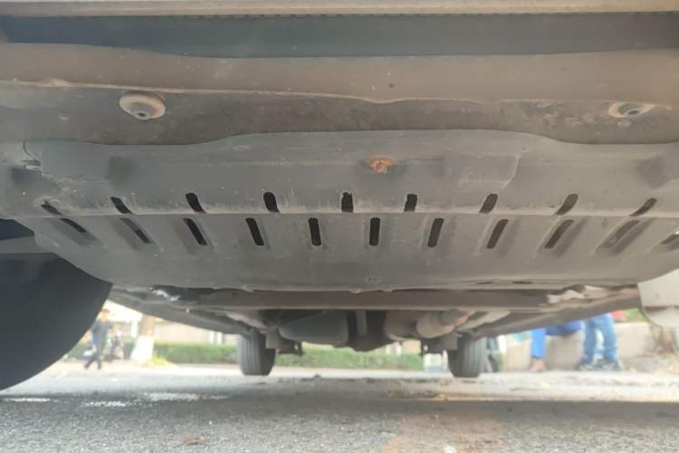 Used Wuling Hongguang 2015 1.5L S Basic Version China V Standard Chassis Front
