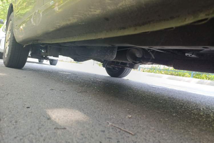 Used Wuling Hongguang 2015 1.5L S Basic Version China V Standard Chassis Front Right