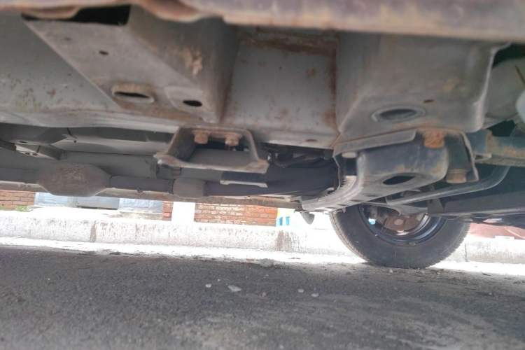 Used Wuling Hongguang 2015 1.2L S Base Model China V Standard Chassis Front Right