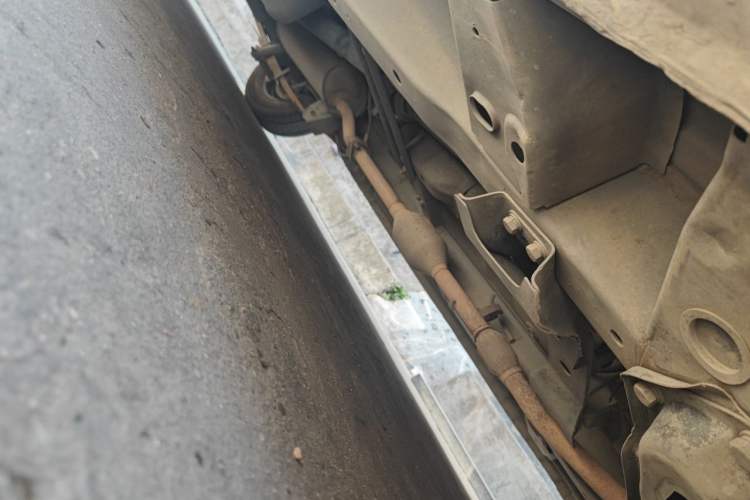 Used Wuling Hongguang 2015 1.2L S Base Model China V Standard Chassis Front Right