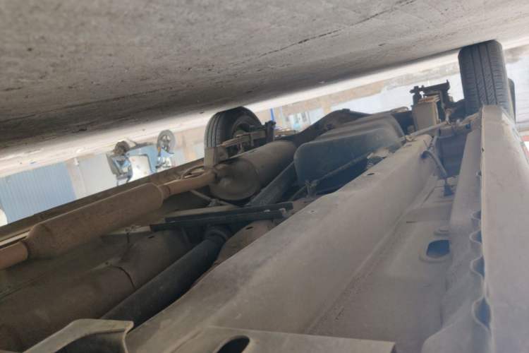 Used Wuling Hongguang 2015 1.5L S Basic Version China V Standard Chassis Front Right