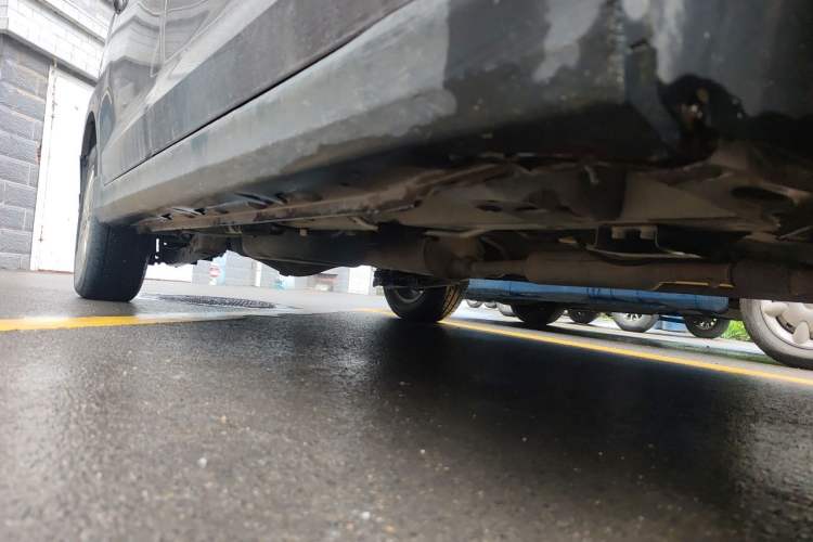 Used Wuling Hongguang 2015 1.5L S1 Luxury National Emission Standard V Chassis Front Right