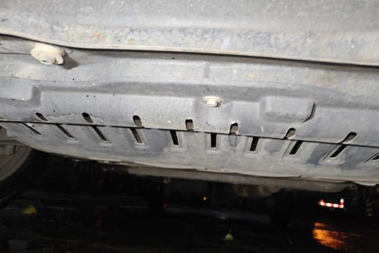 Used Wuling Hongguang 2015 1.5L S Basic Version China V Standard Chassis Front