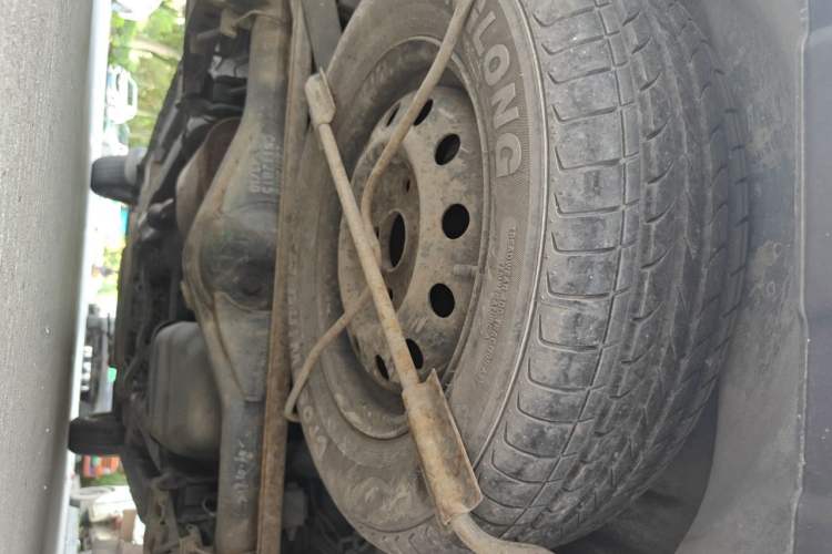 Used Wuling Hongguang 2015 1.5L S1 Standard China V-Emission Standards Chassis Rear