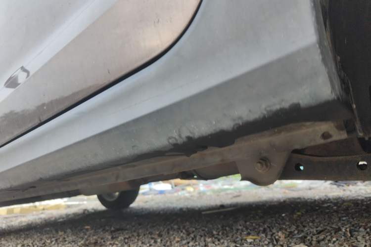 Used Wuling Hongguang 2015 1.5L S1 Comfort China V Standard Chassis Rear Left