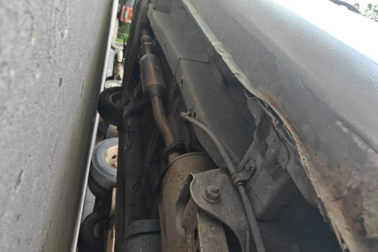 Used Wuling Hongguang 2015 1.5L S1 Standard China V-Emission Standards Chassis Rear Left