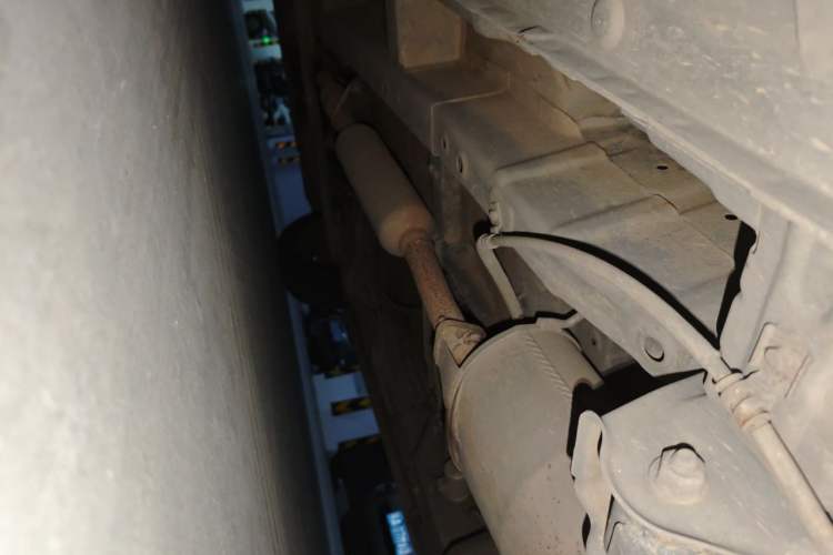 Used Wuling Hongguang 2015 1.5L S1 Standard China V-Emission Standards Chassis Rear Left