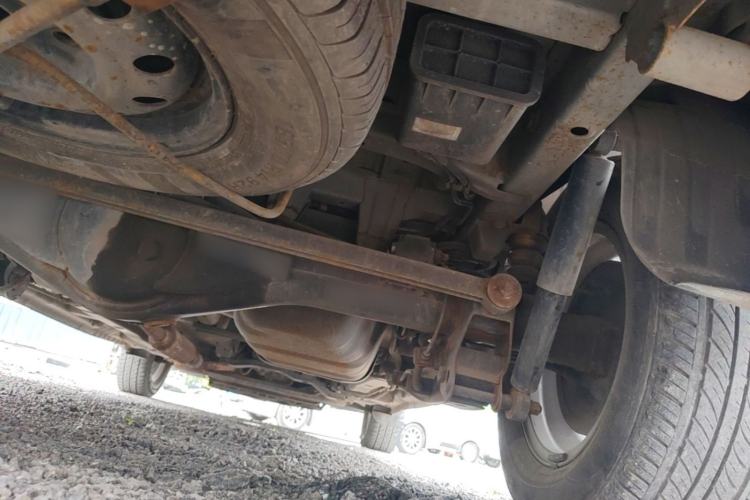 Used Wuling Hongguang 2015 1.5L S1 Standard China V-Emission Standards Chassis Rear Right