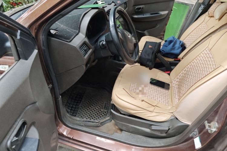 Used Wuling Hongguang 2015 1.5L S Basic Version China V Standard Driver Seat