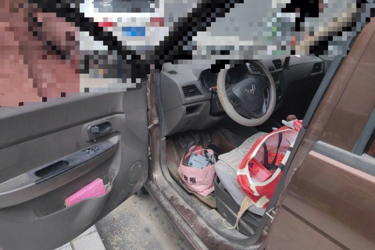 Used Wuling Hongguang 2015 1.2L S Base Model China V Standard Driver Seat