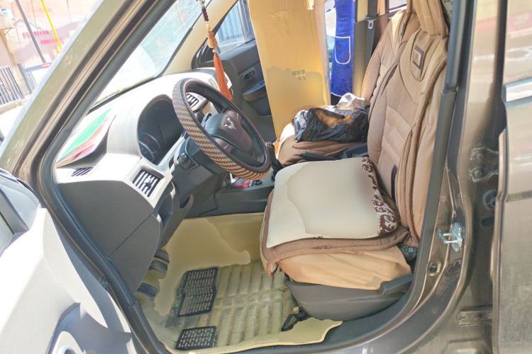 Used Wuling Hongguang 2015 1.5L S Basic Version China V Standard Driver Seat
