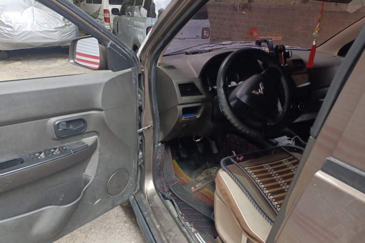Used Wuling Hongguang 2015 1.2L S Base Model China IV Driver Seat