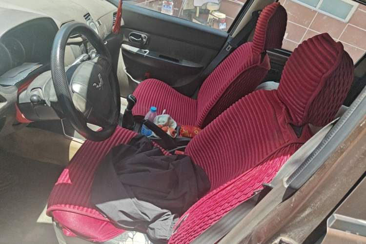 Used Wuling Hongguang 2015 1.2L S Base Model China V Standard Driver Seat
