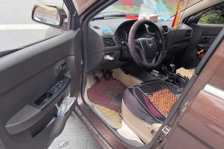 Used Wuling Hongguang 2015 1.5L S Basic Version China V Standard Driver Seat