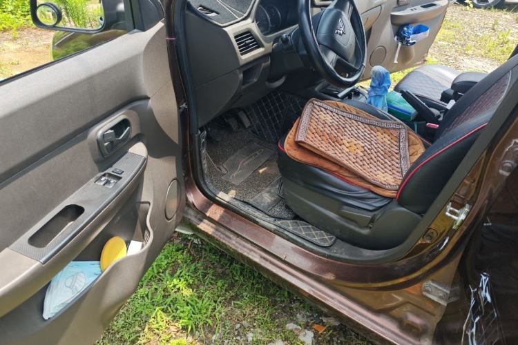 Used Wuling Hongguang 2015 1.2L S Base Model China V Standard Driver Seat