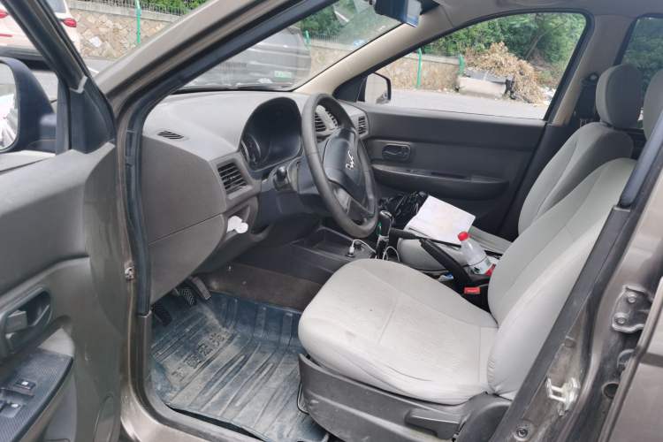 Used Wuling Hongguang 2015 1.5L S Basic Version China V Standard Driver Seat