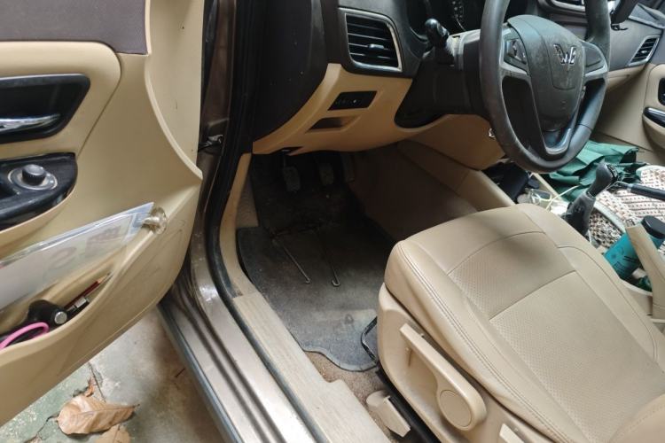Used Wuling Hongguang 2015 1.5L S1 Luxury National Emission Standard V Driver Seat