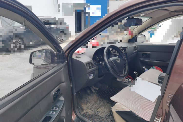 Used Wuling Hongguang 2015 1.5L S1 Standard China V-Emission Standards Driver Seat