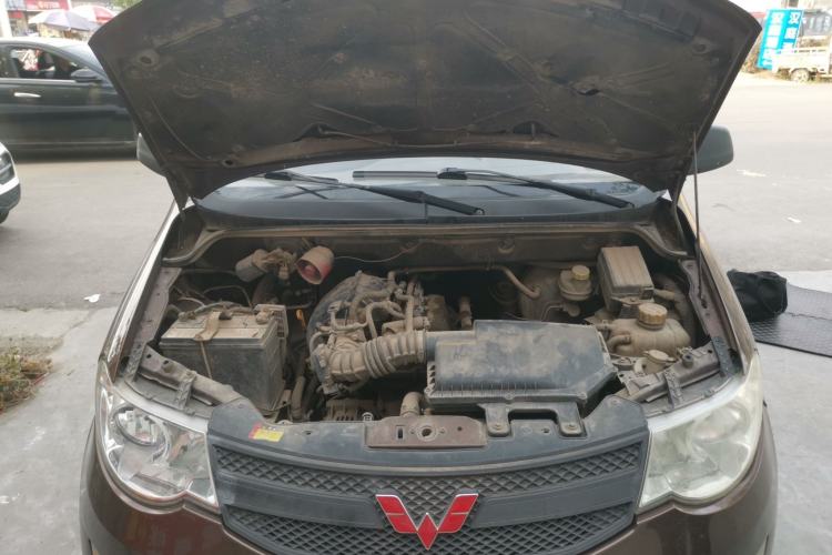 Used Wuling Hongguang 2015 1.2L S Base Model China IV Engine Bay